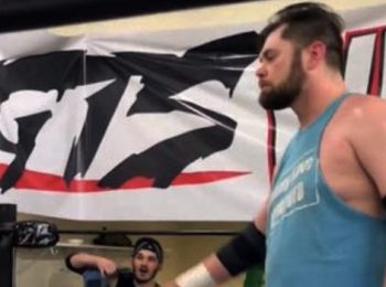 Wrestler Jimmy Rave retires following arm amputation