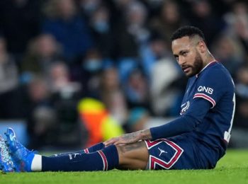 Neymar suffers ankle injury