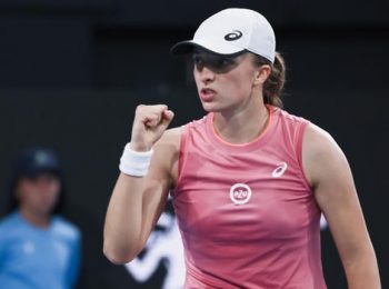 French Open champion Iga Swiatek admits that reading fans’ comments sometimes aren’t very pleasing
