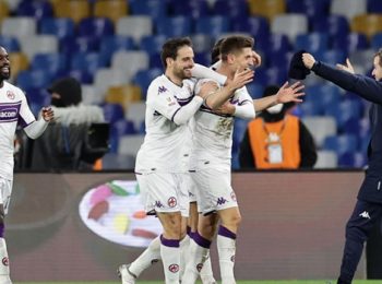 Olympiacos pips Fiorentina in extra time to win Conference League