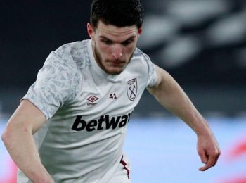 Former West Ham striker Carlton Cole believes it is not the right time for Declan Rice to join Chelsea