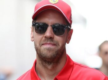 Vettel In Talks To Extend Contract At Aston Martin