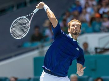 US Open 2022: Daniil Medvedev reaches third round after beating Arthur Rinderknech