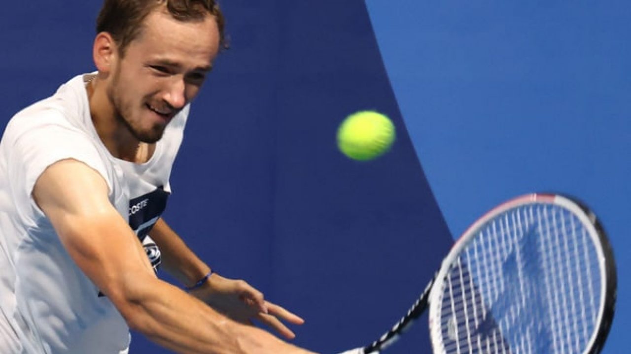 Medvedev tops Rublev in Dubai final for third straight title